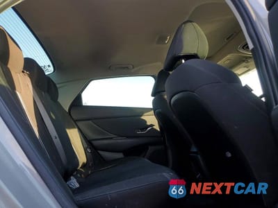 Zdjęcie 10 z 13 samochodu: 2024 HYUNDAI ELANTRA SEL VIN:KMHLM4DG1RU701860 - miniatura