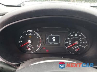 Zdjęcie 9 z 13 samochodu: 2016 KIA SORENTO LX VIN:5XYPGDA39GG062088 - miniatura