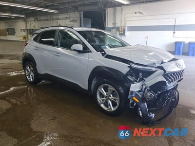 Czwarte zdjęcie samochodu z boku: 2022 HYUNDAI KONA SEL VIN:KM8K6CAB7NU892350 - miniatura