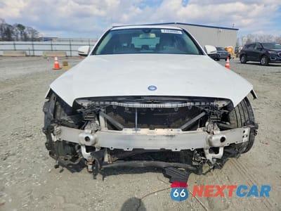 Piąte zdjęcie samochodu w środku: 2016 MERCEDES-BENZ C 300 VIN:55SWF4JB2GU163596 - miniatura