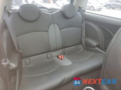 Zdjęcie 10 z 12 samochodu: 2008 MINI COOPER S VIN:WMWMF73558TT90049 - miniatura