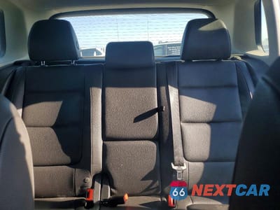 Zdjęcie 10 z 12 samochodu: 2016 VOLKSWAGEN TIGUAN S VIN:WVGBV7AX3GW524163 - miniatura