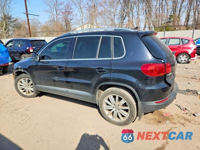 Drugie zdjęcie samochodu z przodu: 2013 VOLKSWAGEN TIGUAN S VIN:WVGBV3AX4DW565406 - miniatura