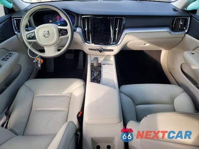 Zdjęcie 8 z 11 samochodu: 2023 VOLVO S60 CORE VIN:7JRL12FV9PG253037 - miniatura