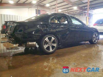 Trzecie zdjęcie samochodu z tyłu: 2020 MERCEDES-BENZ E 350 4MATIC VIN:WDDZF8EB9LA745185 - miniatura