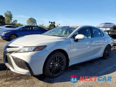 2024 TOYOTA CAMRY XSE 4T1K61AK4RU265888 - główne zdjęcie licytacji z USA - miniatura