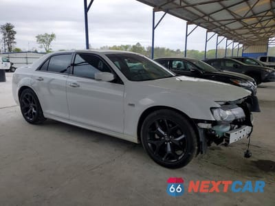 Czwarte zdjęcie samochodu z boku: 2022 CHRYSLER 300 S VIN:2C3CCABT7NH134903 - miniatura