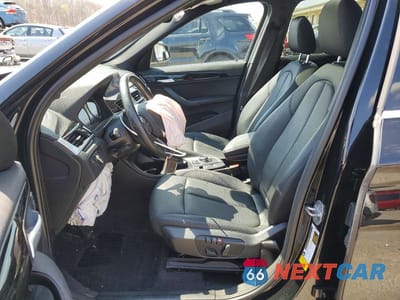 Zdjęcie 7 z 13 samochodu: 2019 BMW X1 SDRIVE28I VIN:WBXHU7C56K3H46645 - miniatura