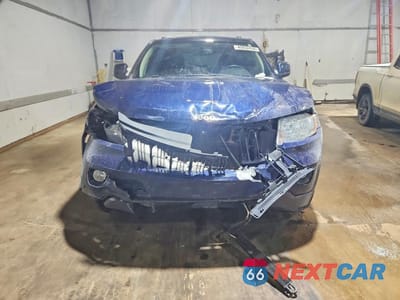 Piąte zdjęcie samochodu w środku: 2012 JEEP GRAND CHEROKEE LAREDO VIN:1C4RJFAG7CC272986 - miniatura