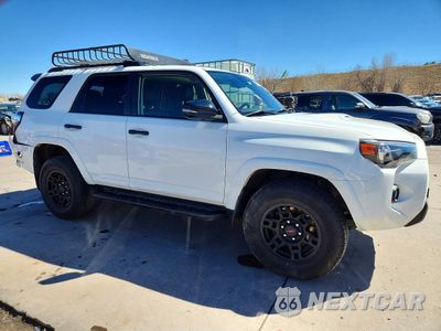 Czwarte zdjęcie samochodu z boku: 2021 TOYOTA 4RUNNER VENTURE EDITION VIN:JTEHU5JR0M5965575 - miniatura