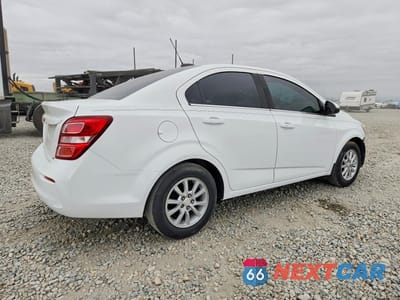 Trzecie zdjęcie samochodu z tyłu: 2017 CHEVROLET SONIC LT VIN:1G1JD5SH1H4155694 - miniatura