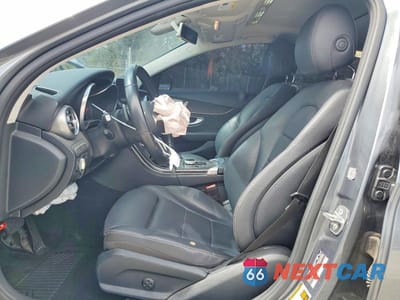 Zdjęcie 7 z 13 samochodu: 2019 MERCEDES-BENZ C 300 VIN:WDDWF8DB3KR483491 - miniatura