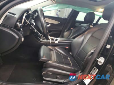 Zdjęcie 7 z 12 samochodu: 2016 MERCEDES-BENZ C 300 4MATIC VIN:55SWF4KB9GU142582 - miniatura