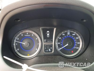 Zdjęcie 9 z 13 samochodu: 2013 HYUNDAI AZERA BASE VIN:KMHFH4JG3DA318082 - miniatura