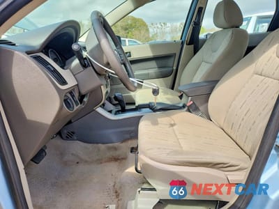 Zdjęcie 7 z 12 samochodu: 2008 FORD FOCUS SE VIN:1FAHP35N98W215993 - miniatura