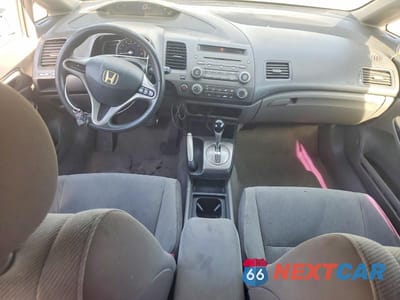 Zdjęcie 8 z 11 samochodu: 2011 HONDA CIVIC LX VIN:2HGFA1F52BH307833 - miniatura