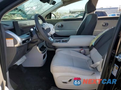 Zdjęcie 7 z 13 samochodu: 2026 HYUNDAI IONIQ 9 S VIN:7YAMS5S16TY005216 - miniatura