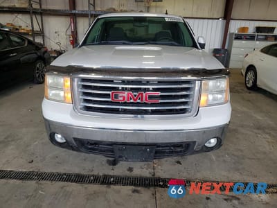 Piąte zdjęcie samochodu w środku: 2008 GMC SIERRA K1500 VIN:2GTEK190781273266 - miniatura