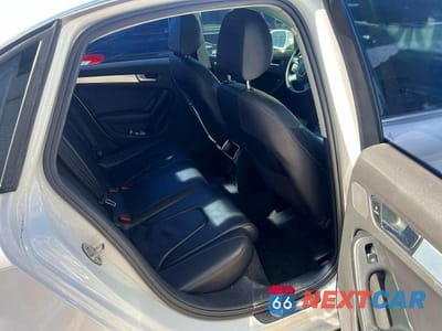 Zdjęcie 6 z 10 samochodu: 2012 AUDI A4 PREMIUM VIN:WAUBFAFL5CA117924 - miniatura