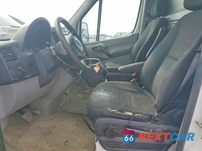Zdjęcie 7 z 13 samochodu: 2016 MERCEDES BENZ SPRINTER 3500 DELIVERY VAN VIN:WD3PF1CD8GP185797 - miniatura