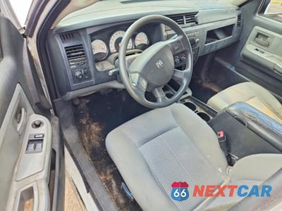 Zdjęcie 8 z 12 samochodu: 2010 DODGE DAKOTA SXT VIN:1D7CE3BK5AS151085 - miniatura