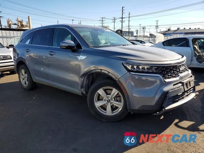 Czwarte zdjęcie samochodu z boku: 2023 KIA SORENTO LX VIN:5XYRGDLC3PG178893 - miniatura