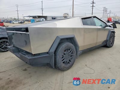 Trzecie zdjęcie samochodu z tyłu: 2024 TESLA CYBERTRUCK VIN:7G2CEHED1RA038421 - miniatura