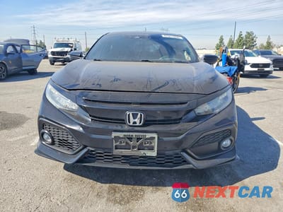 Piąte zdjęcie samochodu w środku: 2018 HONDA CIVIC SPORT TOURING VIN:SHHFK7H92JU413216 - miniatura