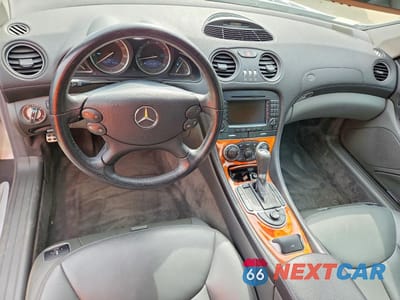 Zdjęcie 8 z 12 samochodu: 2005 MERCEDES-BENZ SL 500 VIN:WDBSK75F65F103418 - miniatura