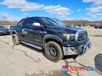 Czwarte zdjęcie samochodu z boku: 2013 TOYOTA TUNDRA GRADE VIN:5TFRY5F19DX139439 - miniatura