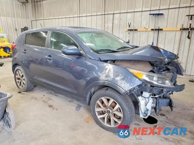 Czwarte zdjęcie samochodu z boku: 2016 KIA SPORTAGE LX VIN:KNDPBCAC4G7821655 - miniatura