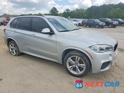 Czwarte zdjęcie samochodu z boku: 2016 BMW X5 SDRIVE35I VIN:5UXKR2C51G0R72720 - miniatura