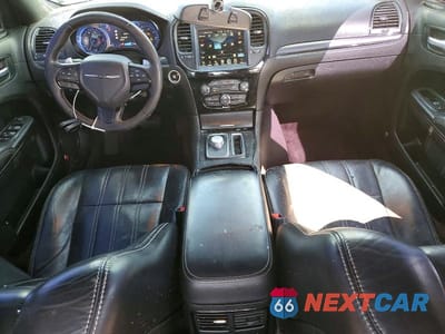 Zdjęcie 8 z 11 samochodu: 2016 CHRYSLER 300 S VIN:2C3CCAGG6GH253167 - miniatura