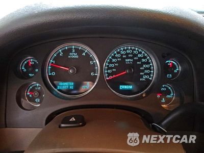 Zdjęcie 9 z 14 samochodu: 2011 CHEVROLET TAHOE C1500 LS VIN:1GNSCAE0XBR158429 - miniatura