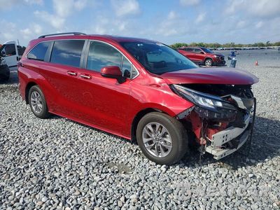 Czwarte zdjęcie samochodu z boku: 2022 TOYOTA SIENNA XLE 7-PASSENGER VIN:5TDJSKFCXNS063526 - miniatura