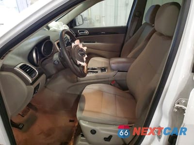 Zdjęcie 7 z 13 samochodu: 2013 JEEP GRAND CHEROKEE LAREDO VIN:1C4RJFAG1DC626826 - miniatura