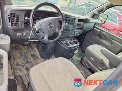 Zdjęcie 8 z 13 samochodu: 2023 GMC SAVANA G3500 VIN:1GTZ7HFP5P1102615 - miniatura