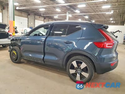 Drugie zdjęcie samochodu z przodu: 2022 VOLVO XC40 T5 MOMENTUM VIN:YV4162UK7N2653203 - miniatura