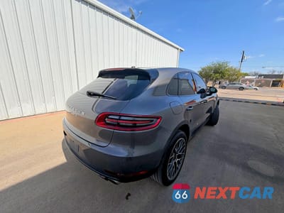 Czwarte zdjęcie samochodu z boku: 2015 PORSCHE MACAN S VIN:WP1AB2A57FLB59012 - miniatura