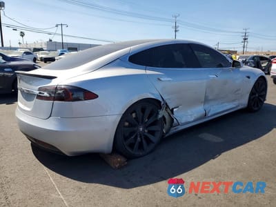 Trzecie zdjęcie samochodu z tyłu: 2017 TESLA MODEL S VIN:5YJSA1E19HF232915 - miniatura