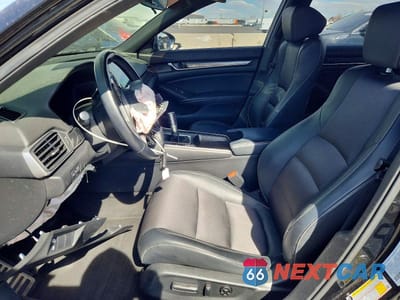 Zdjęcie 7 z 13 samochodu: 2018 HONDA ACCORD SPORT VIN:1HGCV2E36JA014009 - miniatura