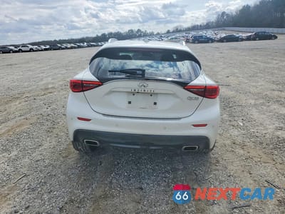 Zdjęcie 6 z 13 samochodu: 2017 INFINITI QX30 PREMIUM VIN:SJKCH5CP3HA025652 - miniatura