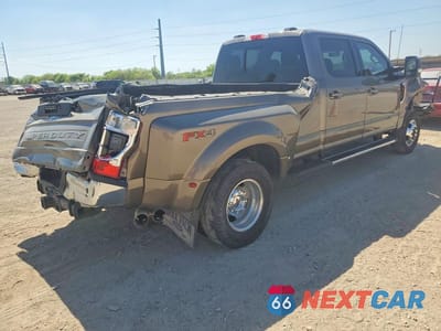 Trzecie zdjęcie samochodu z tyłu: 2022 FORD F350 LARIAT VIN:1FT8W3DT5NEF23449 - miniatura