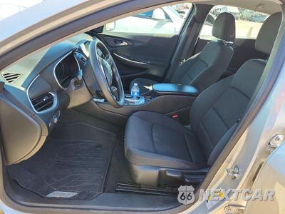 Zdjęcie 7 z 13 samochodu: 2020 CHEVROLET MALIBU LS VIN:1G1ZB5ST0LF121045 - miniatura