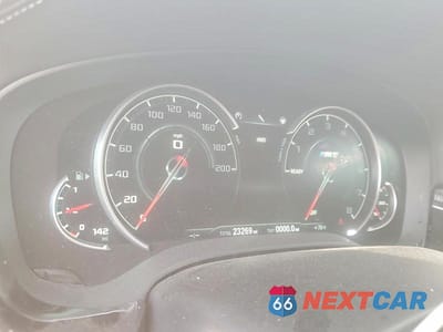 Zdjęcie 9 z 12 samochodu: 2019 BMW M5 VIN:WBSJF0C54KB448090 - miniatura