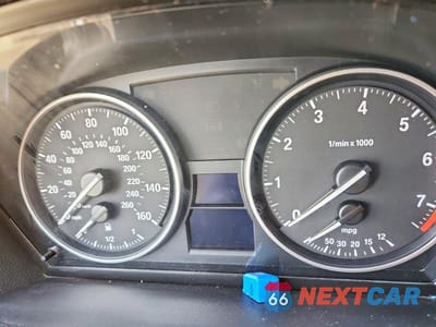 Zdjęcie 9 z 11 samochodu: 2011 BMW 328 XI SULEV VIN:WBAPK5C58BA993741 - miniatura