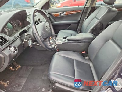 Zdjęcie 7 z 12 samochodu: 2009 MERCEDES-BENZ C 300 VIN:WDDGF54X79R065587 - miniatura