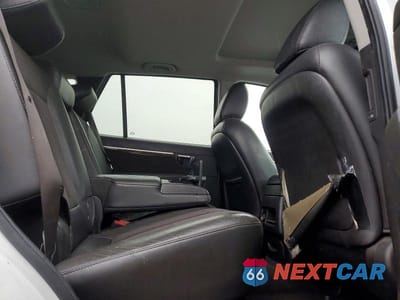 Zdjęcie 11 z 12 samochodu: 2010 HYUNDAI SANTA FE GLS VIN:5NMSGDAG2AH398790 - miniatura