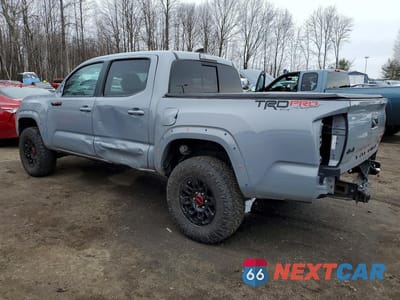 Drugie zdjęcie samochodu z przodu: 2017 TOYOTA TACOMA TRD PRO VIN:5TFCZ5ANXHX047727 - miniatura