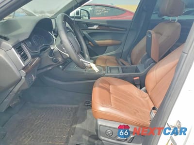 Zdjęcie 7 z 12 samochodu: 2019 AUDI Q5 PREMIUM VIN:WA1ANAFY5K2108303 - miniatura